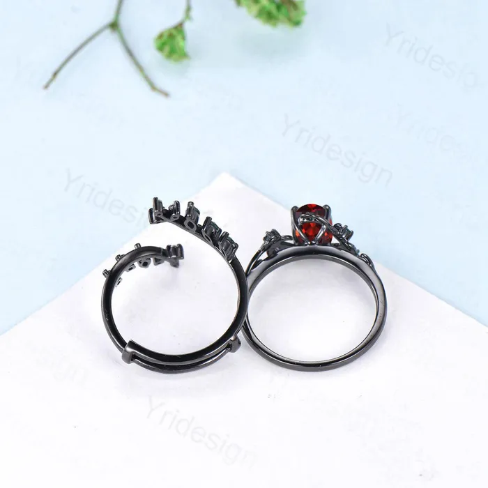 PENFINE Rings Nature inspired oval garnet engagement ring set black gold unique leaf gothic wedding ring set knight twig vine January birthstone jewelry PENFINE Rings Nature inspired oval garnet engagement ring set black gold unique leaf gothic wedding ring set knight twig vine January birthstone jewelry