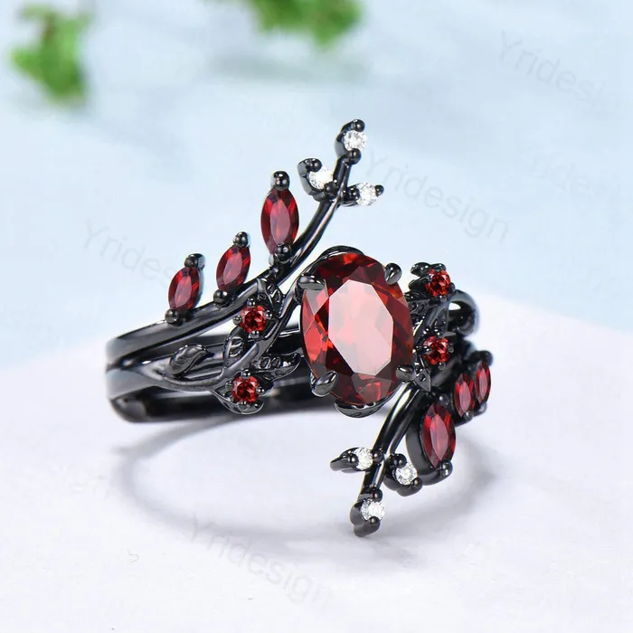 PENFINE Rings Nature inspired oval garnet engagement ring set black gold unique leaf gothic wedding ring set knight twig vine January birthstone jewelry PENFINE Rings Nature inspired oval garnet engagement ring set black gold unique leaf gothic wedding ring set knight twig vine January birthstone jewelry