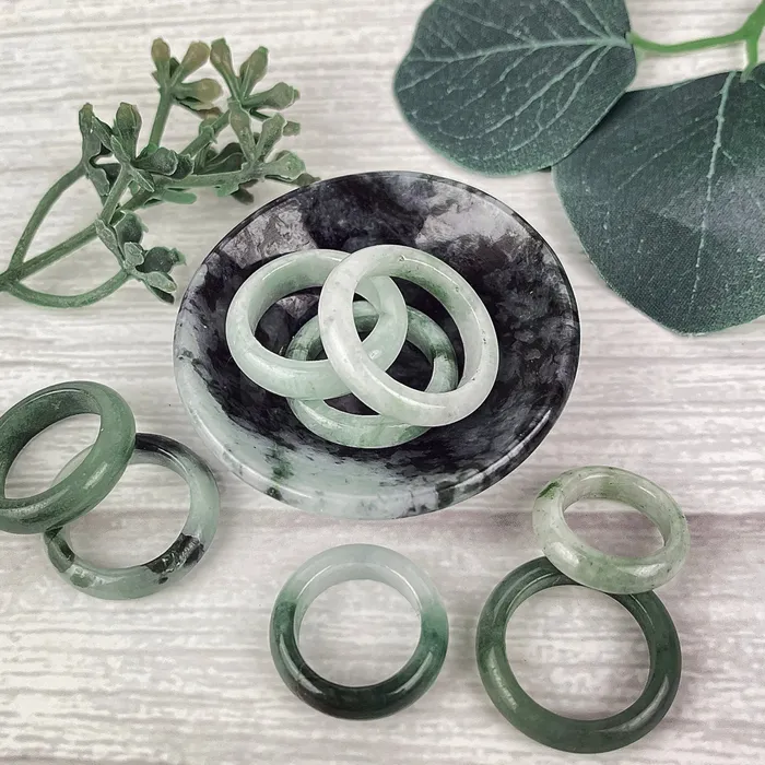 Bliss Crystals Rings 1 Jade Polished Ring 4g SK6102