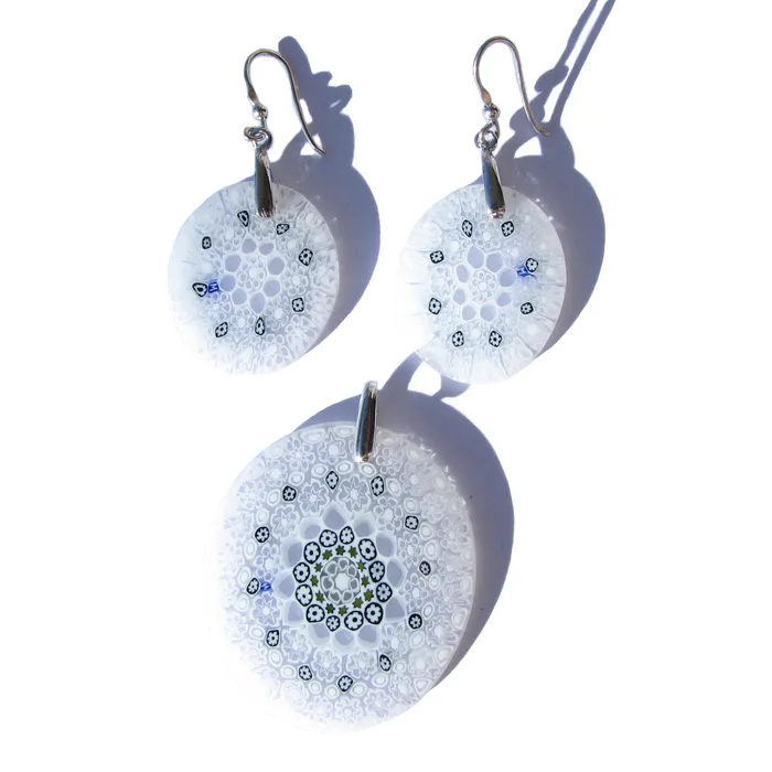 Murano glass White Pendant and earrings set Millefiori 27 Vianello Nadia Murrine di Trebbi Davide Earrings Murano glass White Pendant and earrings set Millefiori 27 Vianello Nadia Murrine di Trebbi Davide Earrings