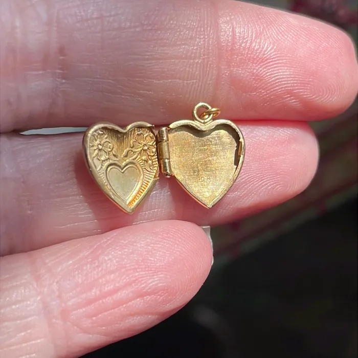 Necklaces Vintage Paris Jewelry Dainty Heart Locket 10k Gold Vintage Necklaces Vintage Paris Jewelry Dainty Heart Locket 10k Gold Vintage