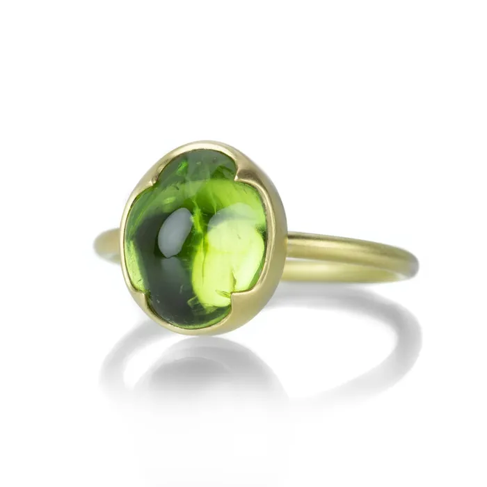 Gabriella Kiss Rings Oval Peridot Ring in a 4 Scallop Bezel