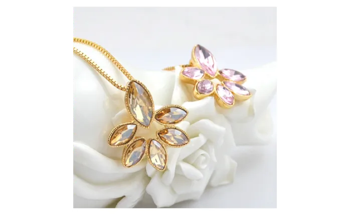 Necklaces sparklingselections Zinc Alloy Snowflake Crystal Pendant Necklace for Women