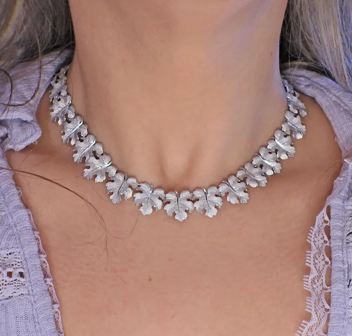 Buccellati Necklaces Buccellati White Gold Leaf Motif Necklace