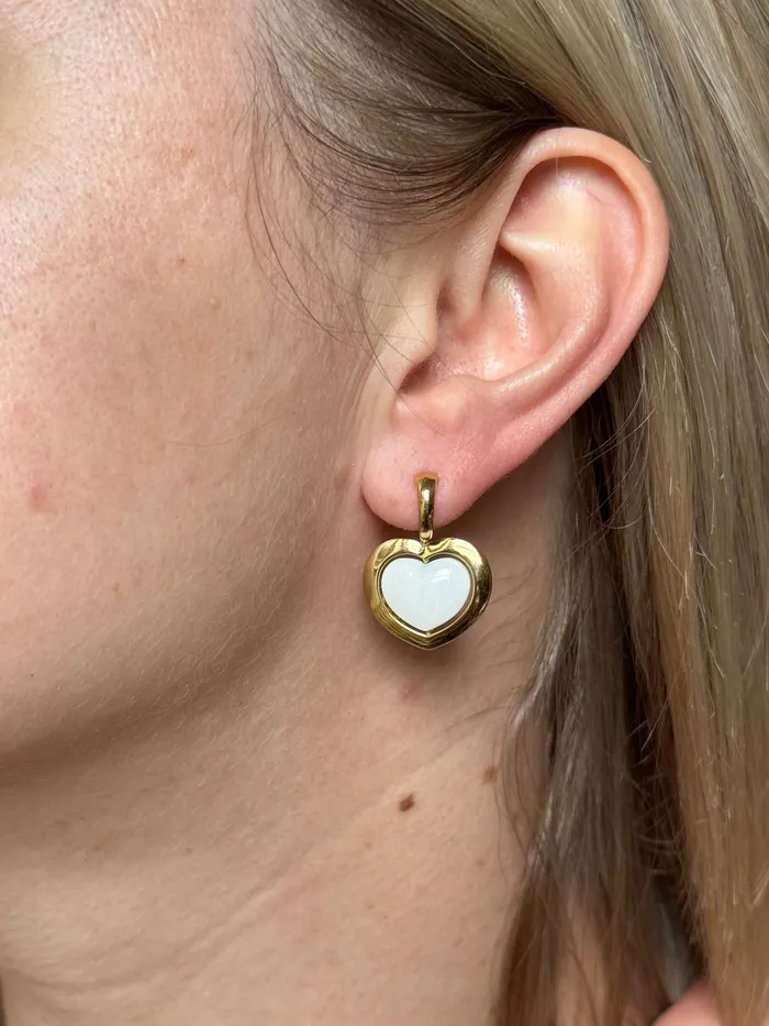 Earrings Mimi Milano Mimi Milano White Quartzite Gold Heart Earrings