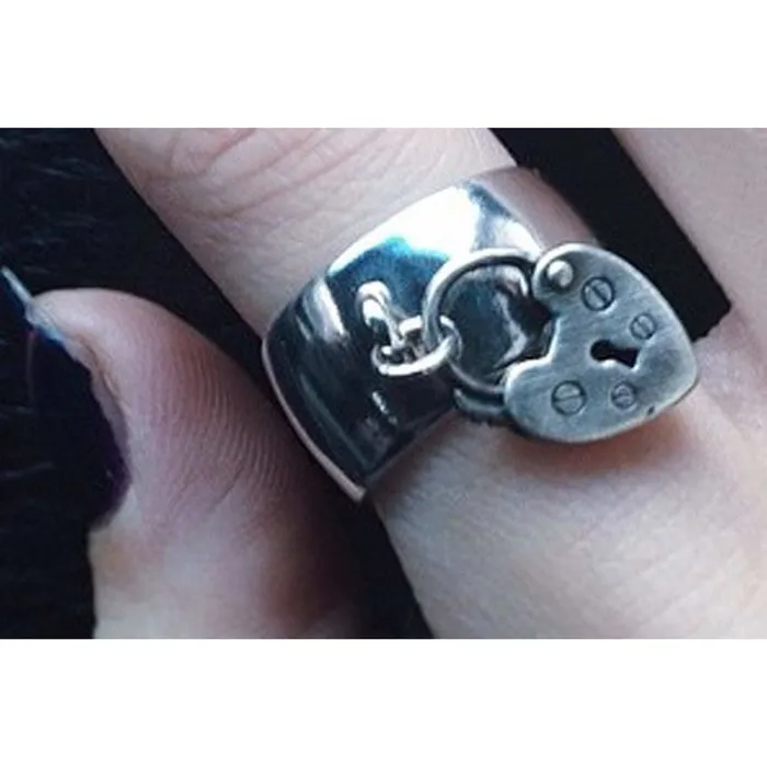 Rings Erosmoon Make a statement with this vintagestyle BDSM wide ring in sterling silver Rings Erosmoon Make a statement with this vintagestyle BDSM wide ring in sterling silver