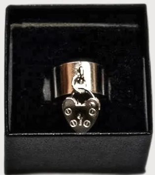 Rings Erosmoon Make a statement with this vintagestyle BDSM wide ring in sterling silver Rings Erosmoon Make a statement with this vintagestyle BDSM wide ring in sterling silver