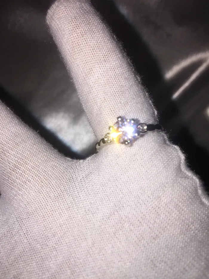 Minx London Rings Adjustable Wedding Ring Resizable Ring Engagement Ring Cheap Ring for Girlfriend Ring For fianc Valentines Gift for Girlfriend 