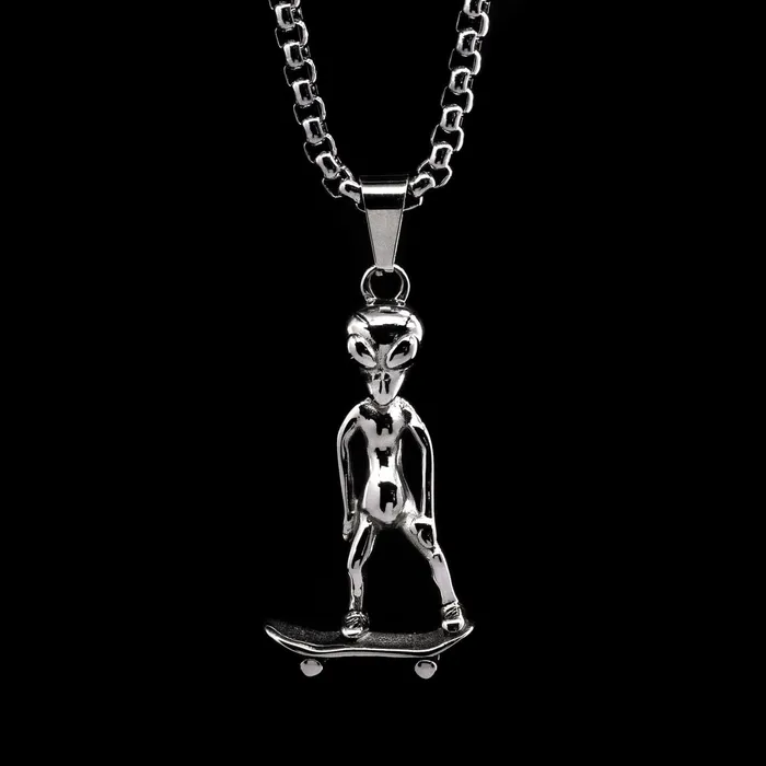 Necklaces Alien Sk8r Pendant Chain Personal Fears