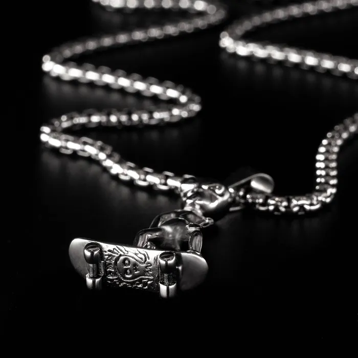 Necklaces Alien Sk8r Pendant Chain Personal Fears