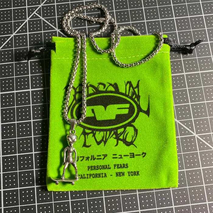 Necklaces Alien Sk8r Pendant Chain Personal Fears