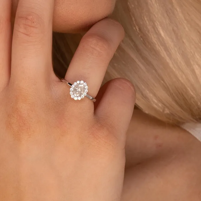 Rings Camile Stone 10 ct Oval Moissanite Diamond Ring