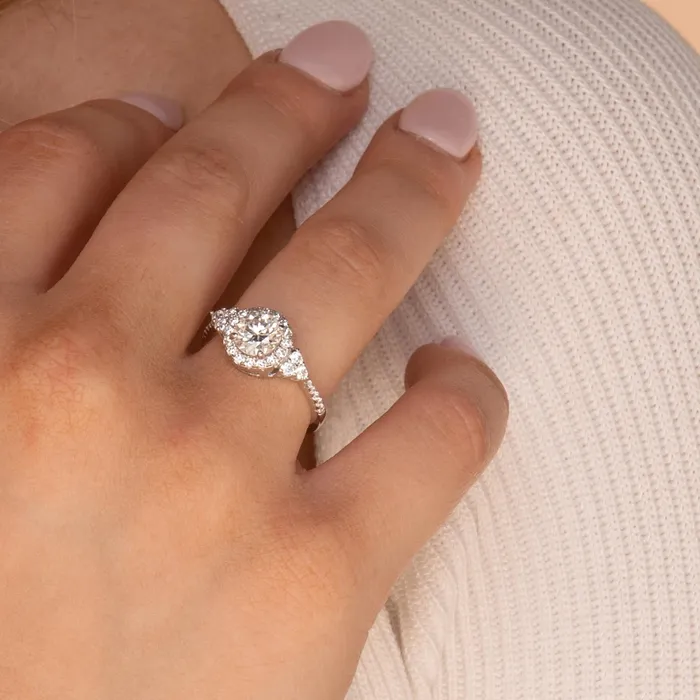 Rings Camile Stone 10 ct The Audrey Moissanite Diamond Ring