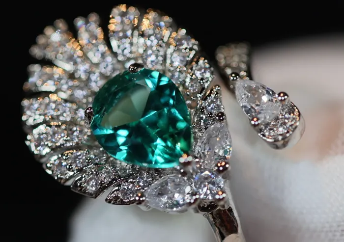 Rings Lab Diamonds London Green Diamond Engagement Ring Peacock Diamond Ring Green diamond feather ring