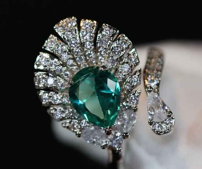 Rings Lab Diamonds London Green Diamond Engagement Ring Peacock Diamond Ring Green diamond feather ring