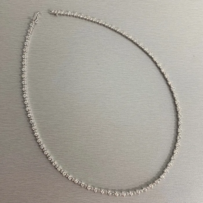 Big Small Diamond Necklace 685 ct Diamonds in White Gold Beauvince Necklaces