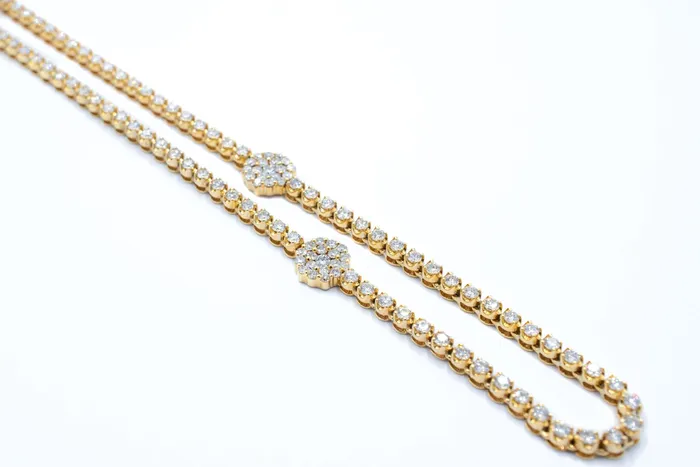 Crown Jewels Coin 245 ctw Diamond Flower Necklace Necklaces