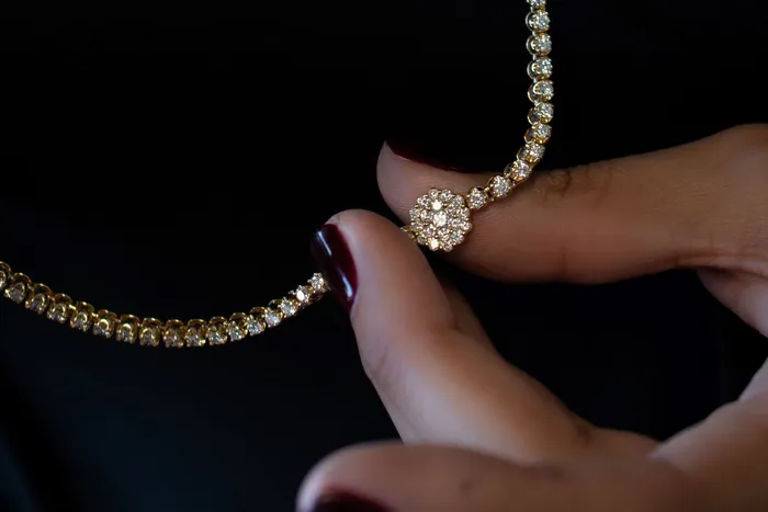 Crown Jewels Coin 245 ctw Diamond Flower Necklace Necklaces