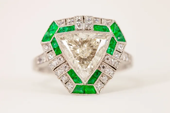 Crown Jewels Coin Rings Art Deco Emerald and Diamond Platinum Vintage Ring Crown Jewels Coin Rings Art Deco Emerald and Diamond Platinum Vintage Ring