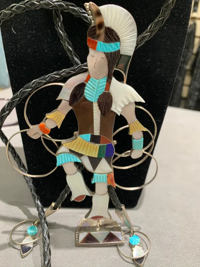 Earrings JONATHAN BEYUKA JONATHAN BEYUKA ZUNI INLAY HOOP DANCER STERLING SILVER BOLO W STAND