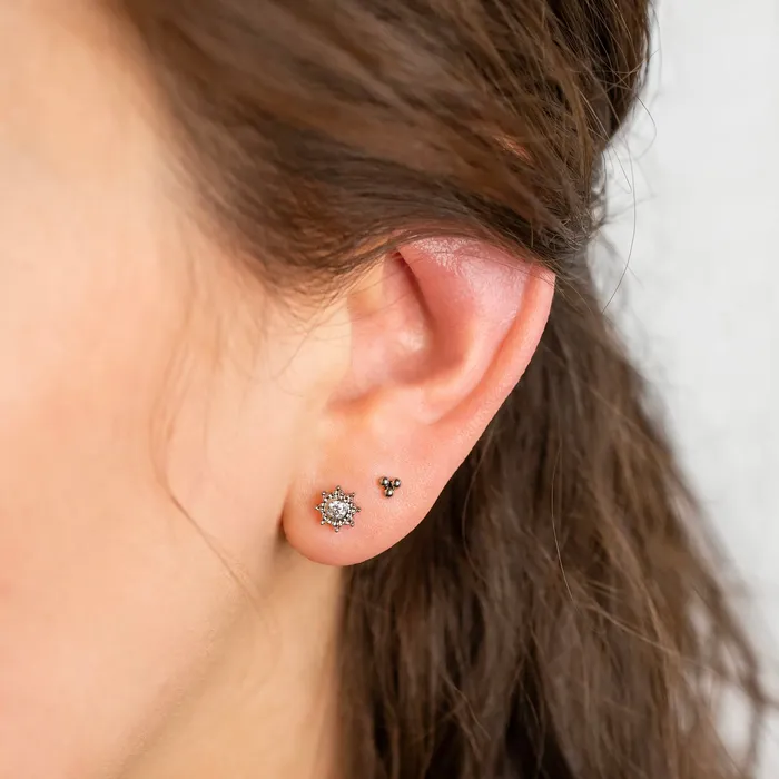 Glow Ornate Solitaire Crystal Titanium Flat Back Sleeper Earrings Grayling Earrings