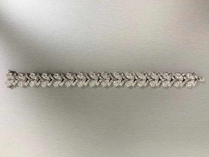Grapevine Diamond Bracelet 1681 ct Diamonds in White Gold Beauvince Bracelets