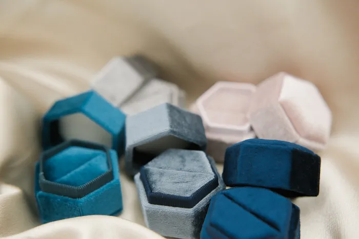 Hexagon Velvet Ring Box Ali Rings