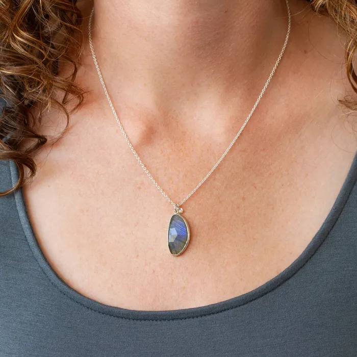 Necklaces Corey Egan Labradorite Silver Theia Necklace 16