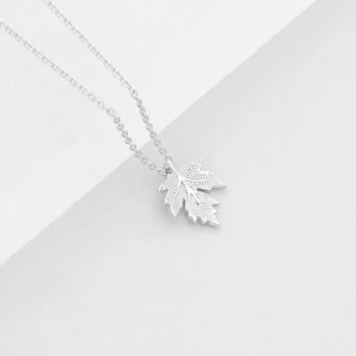 Necklaces Glitters Sterling Silver Maple Leaf Necklace
