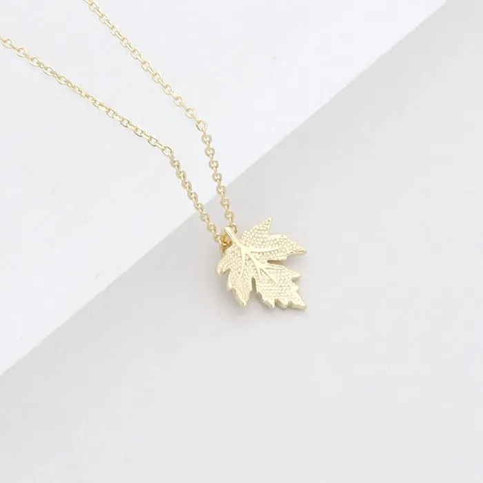 Necklaces Glitters Sterling Silver Maple Leaf Necklace