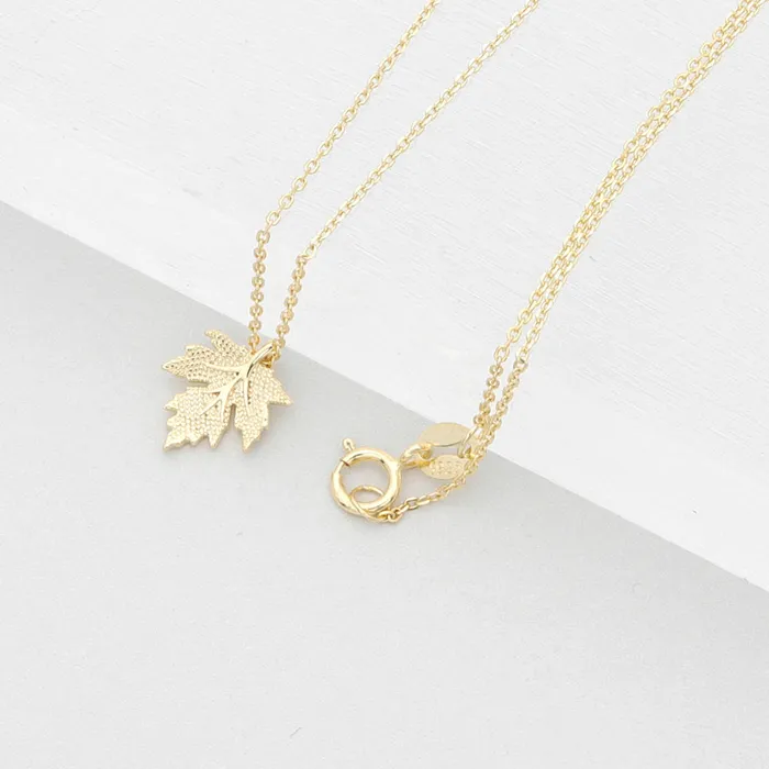 Necklaces Glitters Sterling Silver Maple Leaf Necklace
