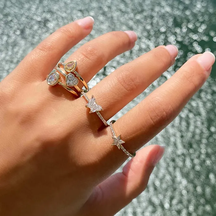 Rings 18K Gold Solid Star Shaped Diamond Pave Ring Izakov Diamonds Fine Jewelry