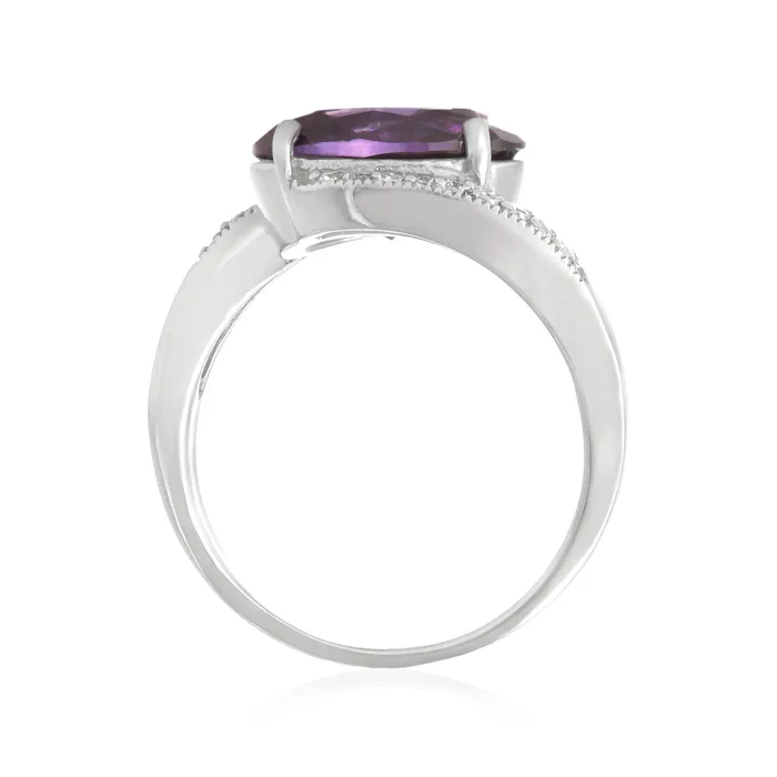 Teeda Rings RZ3490 Oval Cut CZ Ring