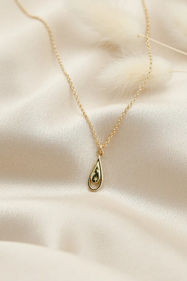 Una Teardrop Necklace Cival Casting Necklaces