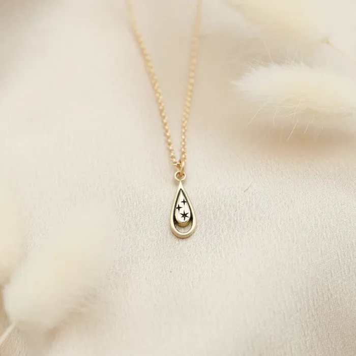 Una Teardrop Necklace Cival Casting Necklaces