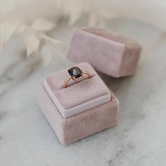 VENVS Rings The Calisto 18k Yellow Size 7 Stone SPI13 Cinque Ring Box Custom Engraving 0 VENVS Rings The Calisto 18k Yellow Size 7 Stone SPI13 Cinque Ring Box Custom Engraving 0