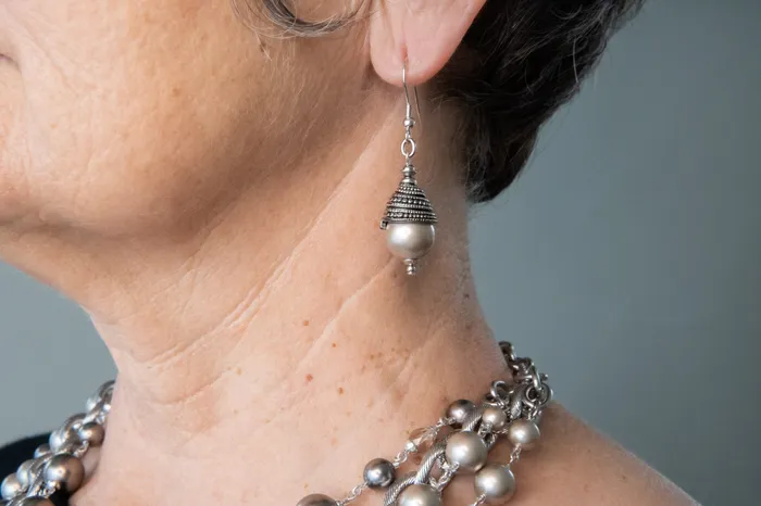 Vivian Earrings Carolily Finery Earrings Vivian Earrings Carolily Finery Earrings